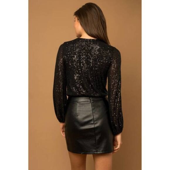 NEW GILLI Long Sleeve Sequin Wrap Bodysuit in Black Sz Medium - Picture 11 of 12